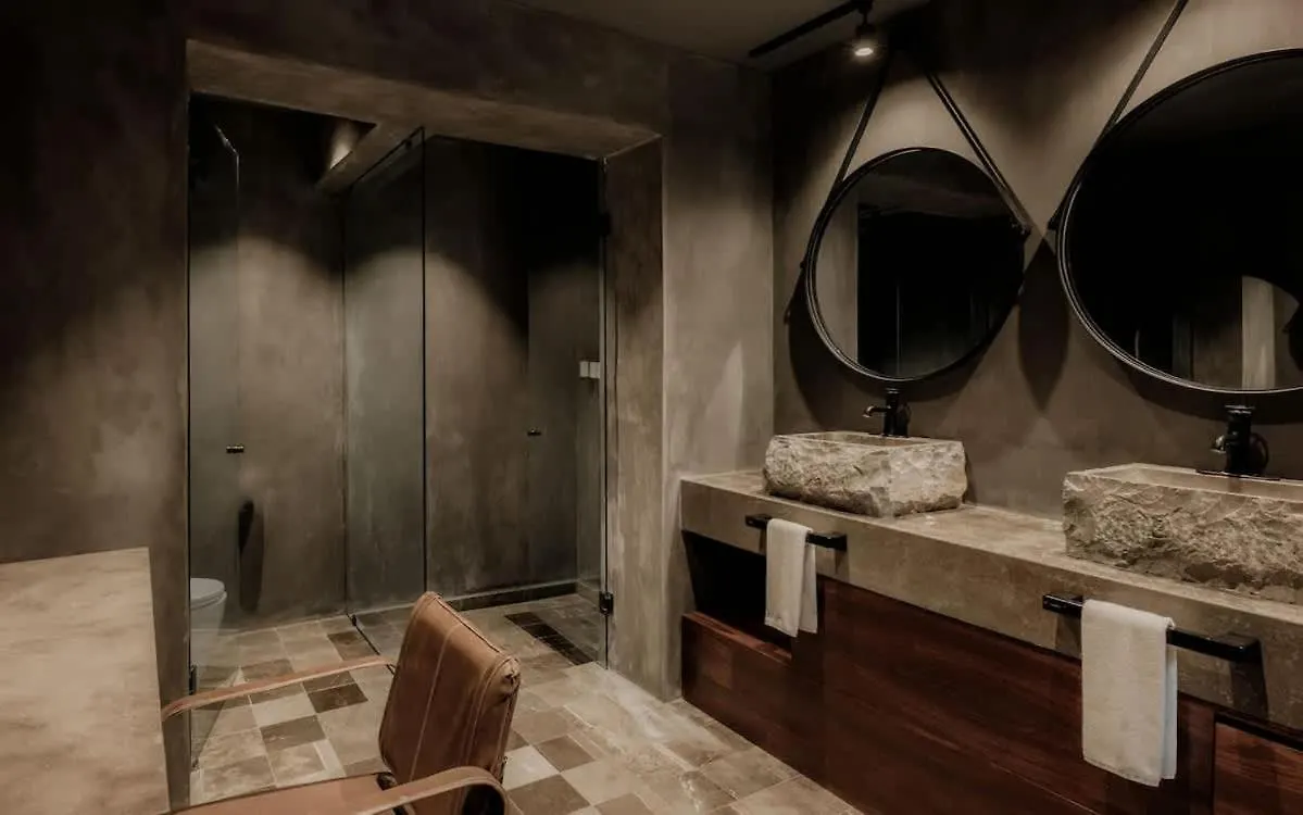 Barneys Ny Black Penthouse With Pool Tulum
